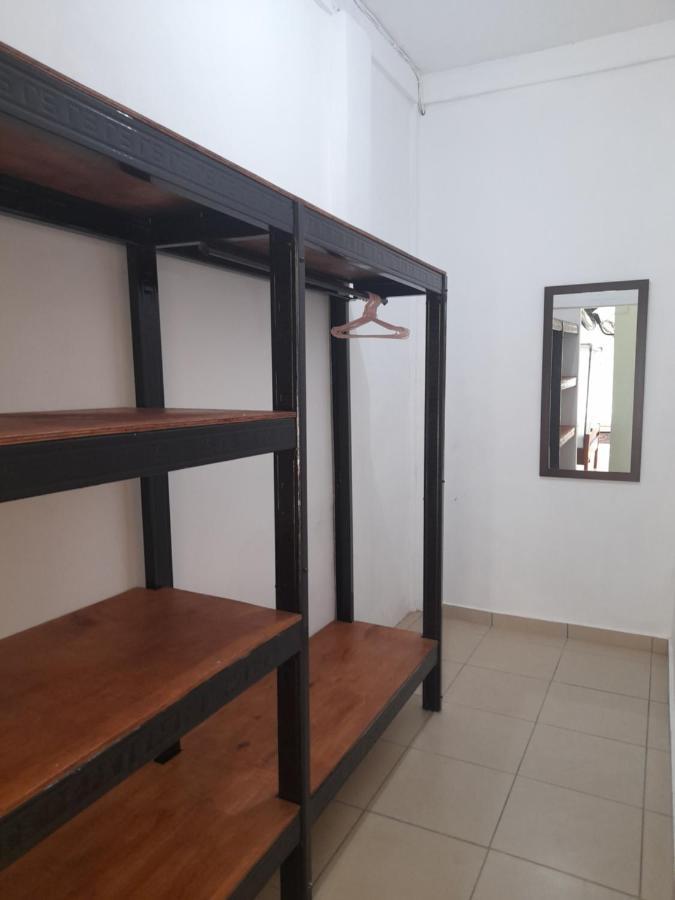 Merdeka House Maluk Экстерьер фото