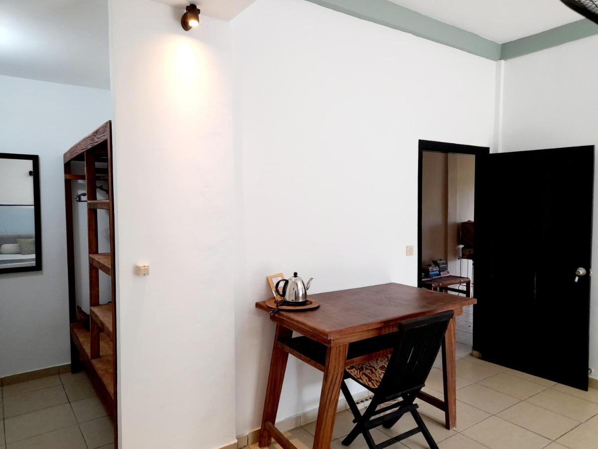 Merdeka House Maluk Экстерьер фото