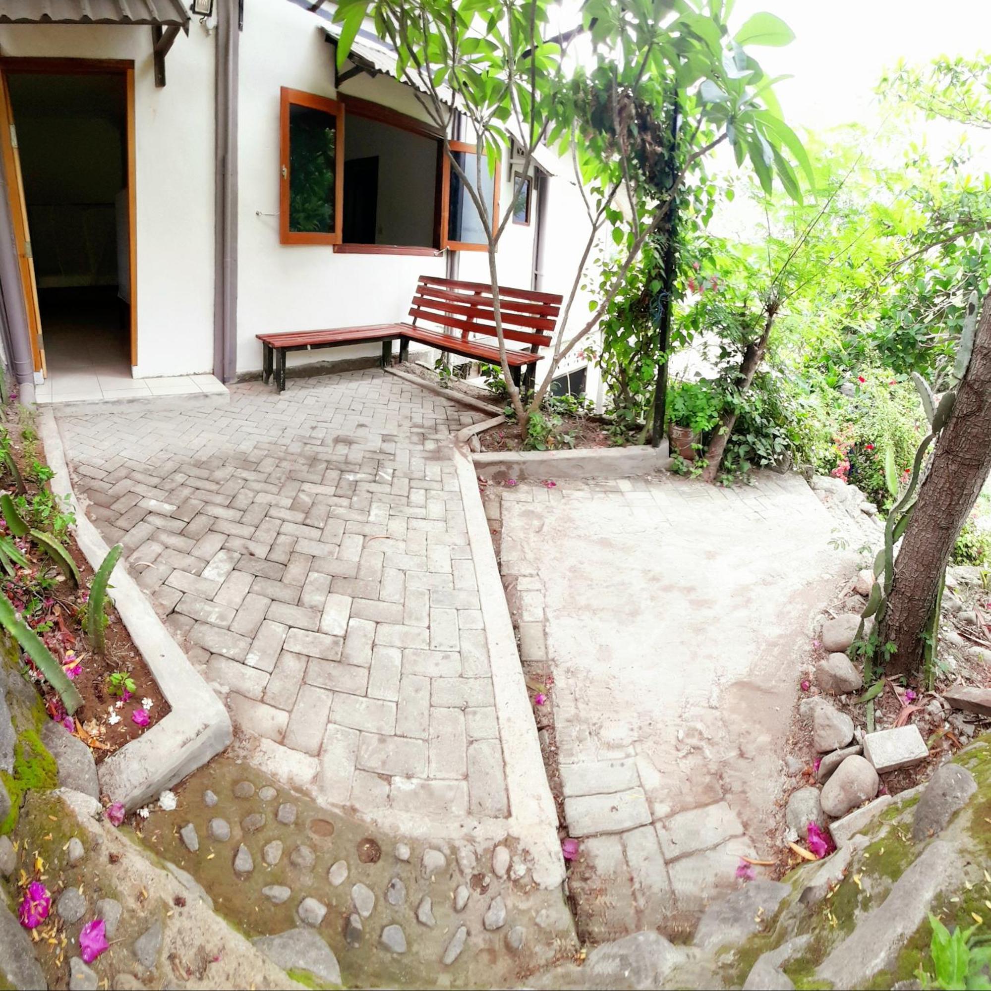 Merdeka House Maluk Номер фото