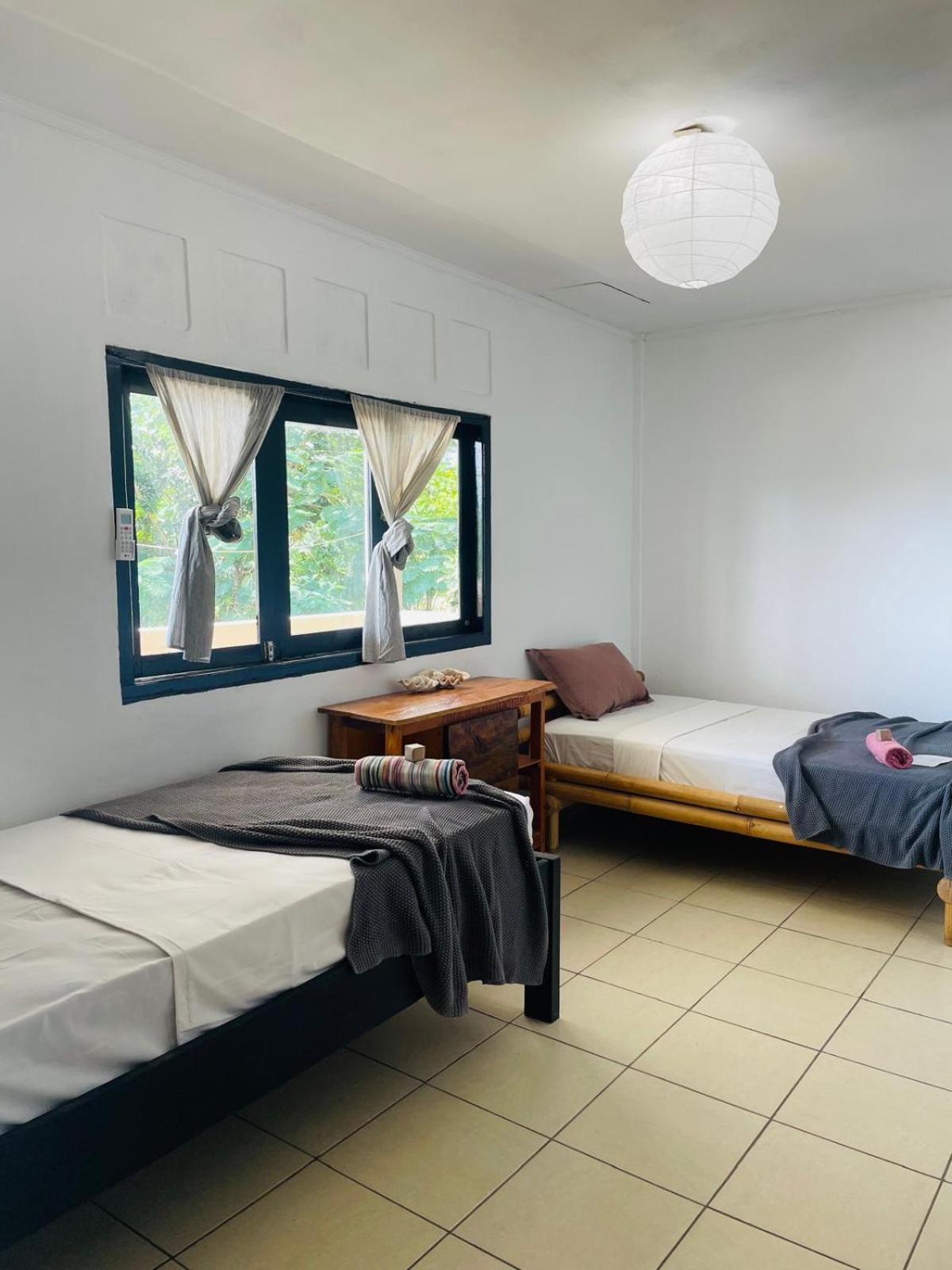 Merdeka House Maluk Номер фото